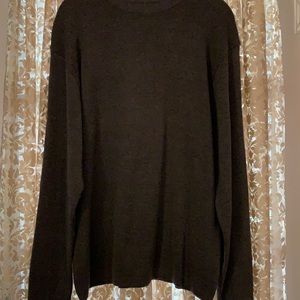 DCI CREW NECK SWEATER GRAY FRONT/WITH BURGUNDY-WHITE STRIPS ON BACK SZ M ACY/COT